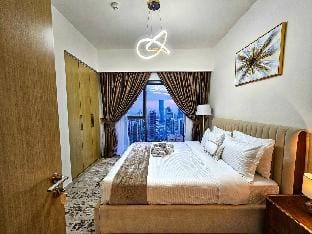 Full Burj Khalifa LED & Full Fountain view 3+maid Apartment in Dubai