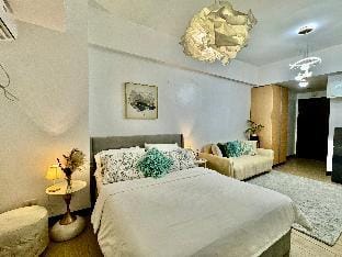 Bell Place at Venice Luxury Residences Apartment in Makati