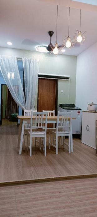 Homestay KakLiza Sek 29 Shah Alam Vacation rental in Subang Jaya