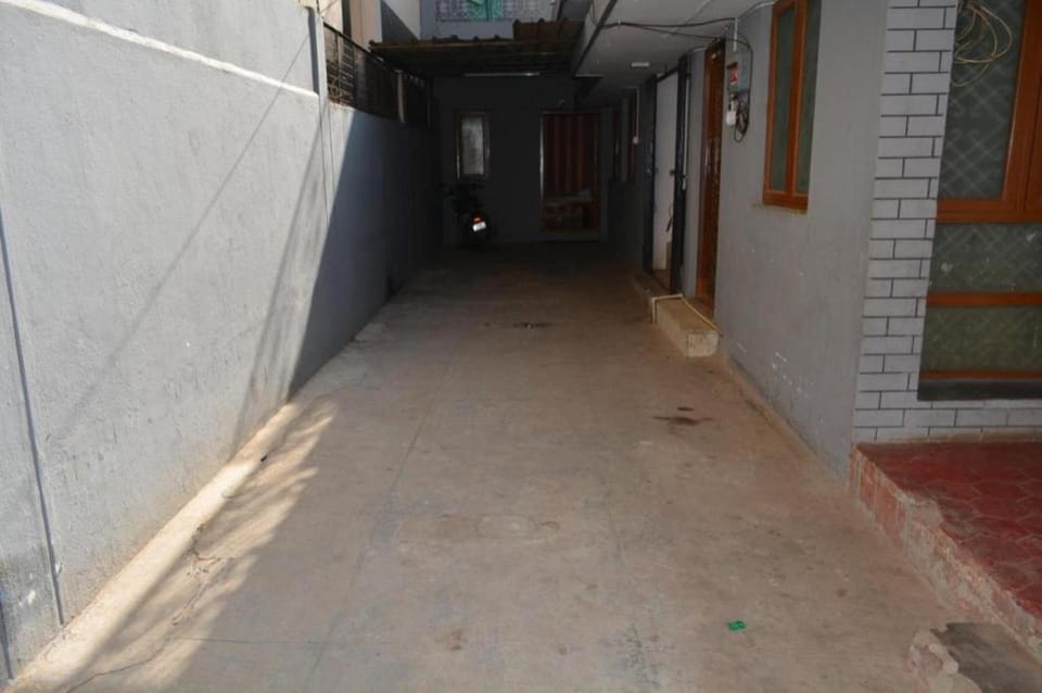 Goroomgo Garden Home Stay Bengaluru Hotel in Bengaluru