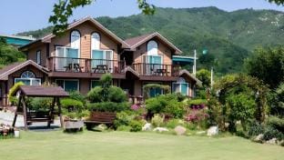 Samcheok Ttrak Pension Bed and Breakfast in South Korea