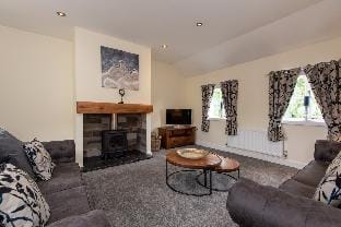 East Farm Cottage - a cosy cottage with hot tub Vacation rental in England