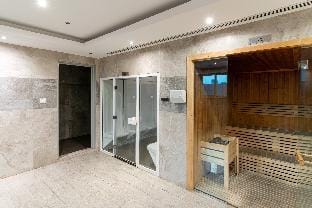 Burj Khalifa View I High Floor I Great Location Apartment in Dubai