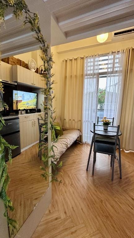 Cozy Loft • 2Beds | PS4 | Netflix | 200mbps Apartment in Mandaluyong