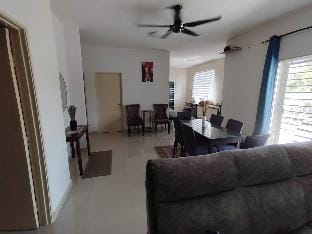 SINGGAH HOMESTAY (MUSLIM SAHAJA) Vacation rental in Negeri Sembilan, Malaysia
