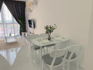 Netflix 2 Bedroom Troika Kota Bharu Homestay 1812 Apartment in Malaysia