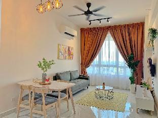 Netflix Two Bedroom Troika Kota Bharu Homestay 182 Apartment in Malaysia