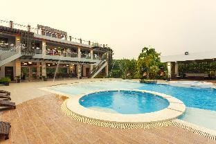 Greenridge Resort Main Villa Villa in Calabarzon