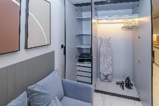 City Centre, Close to Dubai Mall I Great Amenities Apartment in Dubai