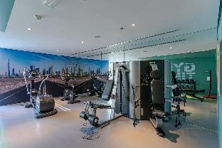 Exquisite Living I Pool view I Super speed wi-fi Apartment in Dubai