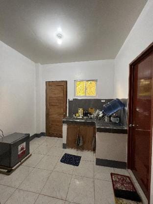 Triple Beagle Apartment  Apartment in Siargao Island