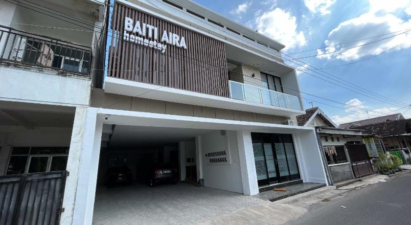 Urbanview Syariah near Stadion Manahan Solo Hotel in Special Region of Yogyakarta