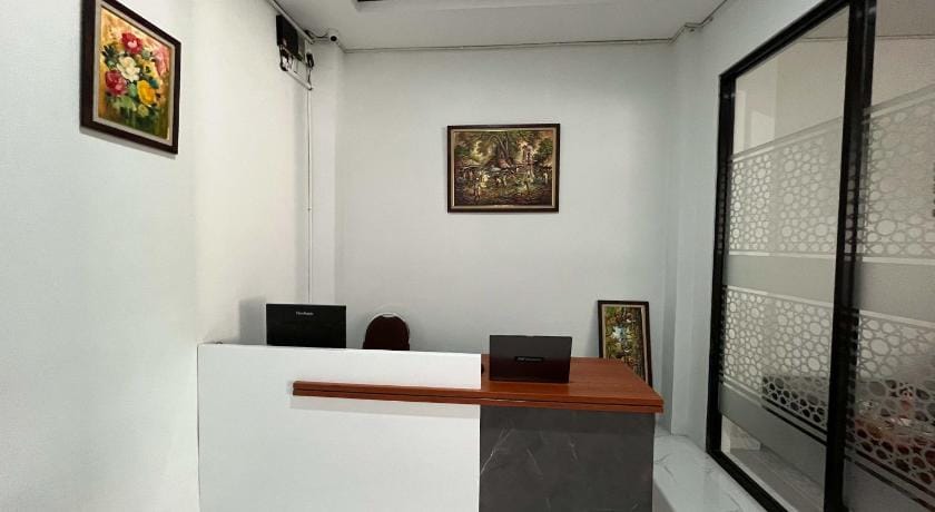 Urbanview Syariah near Stadion Manahan Solo Hotel in Special Region of Yogyakarta