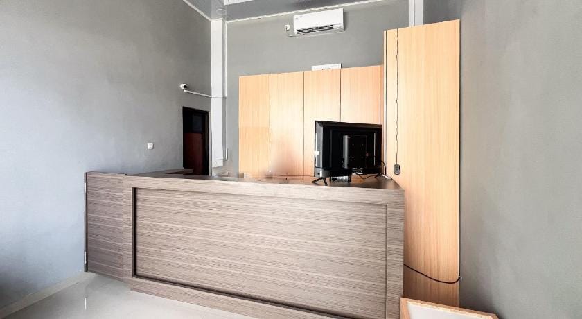 RedDoorz Plus @ New Favour Hotel Gunung Dempo Hotel in Indonesia