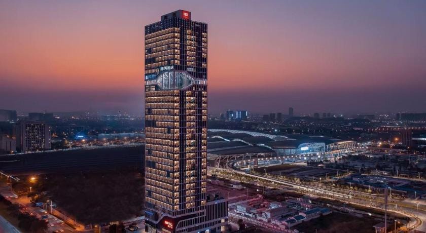 Radisson Red Guangzhou South Railway Station- Free VPN network Hotel in Guangzhou