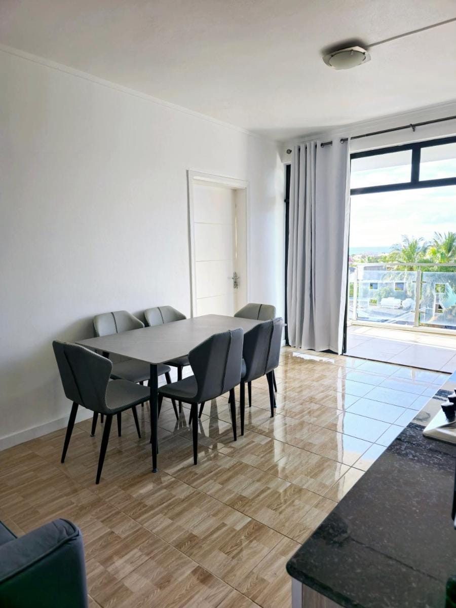 Luxury Penthouse with Infinity Pool & Stunning Sea View Apartment in Flic en Flac
