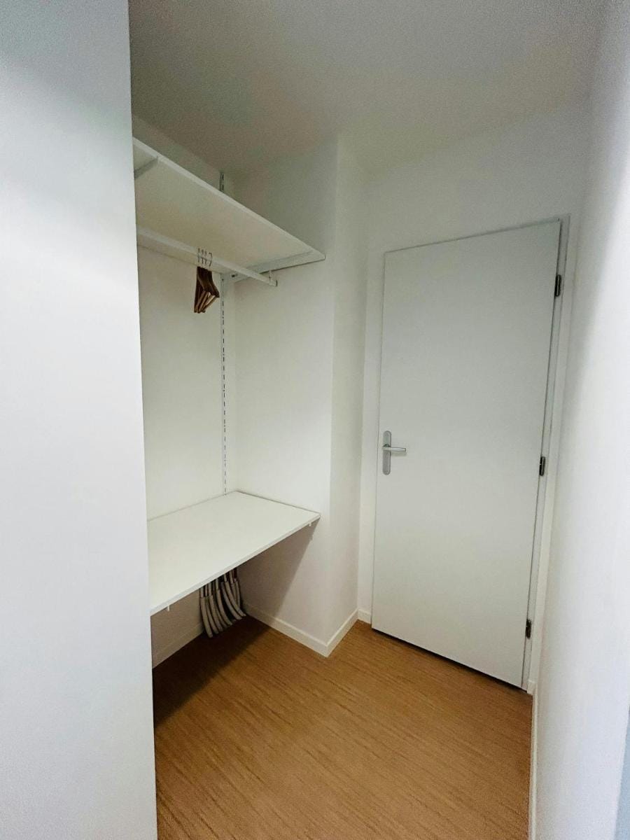 We Live In R - Suite 304 Apartment in Reims
