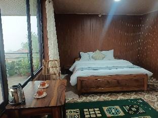 Mellifluous - By Pine View Vacation rental in West Bengal
