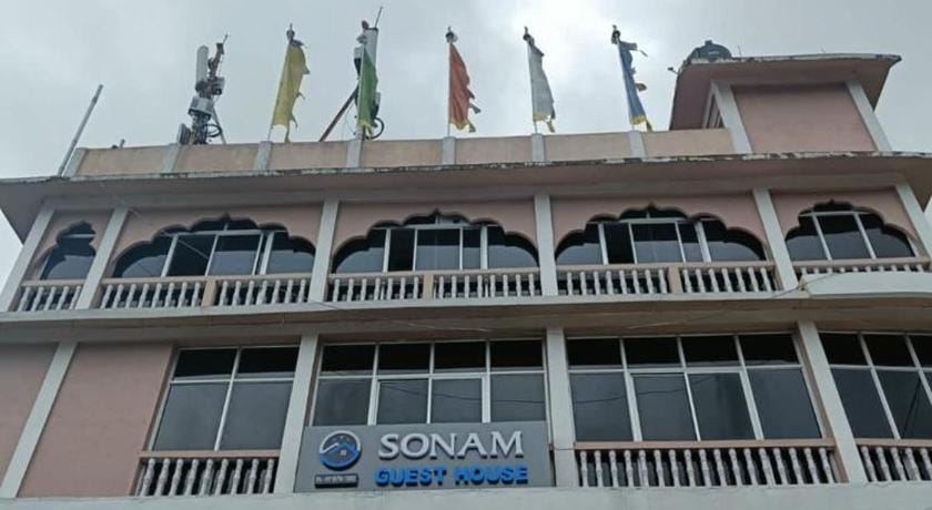 Sonam Guest House Tawang Apartment in India