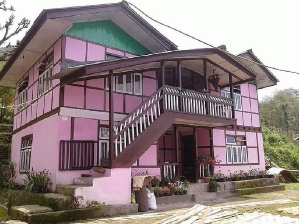 Vamoose Borong Polok Village Homestay Vacation rental in India
