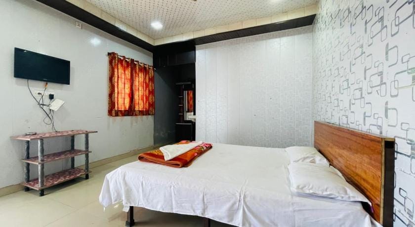 Vamoose Kaas Hill Resort Apartment in Maharashtra