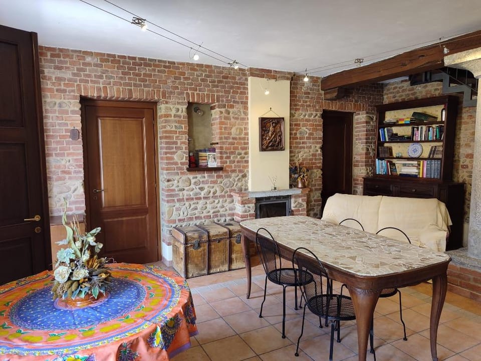 AL CALAR DELLA SERA Hotel in Piedmont