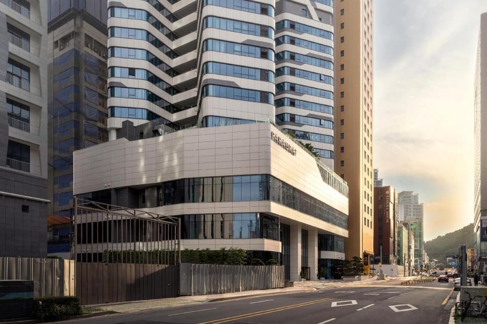 Le Collective Haeundae Paragraf Apartment in Busan