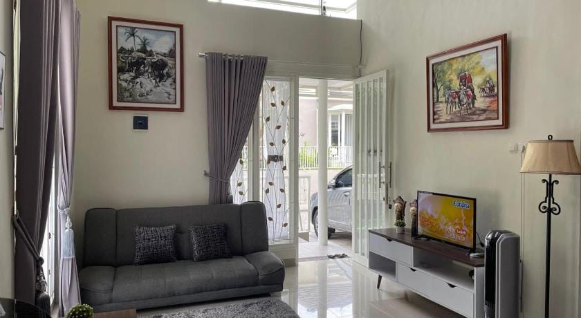 Andaru Villa Batu Hotel in East Java