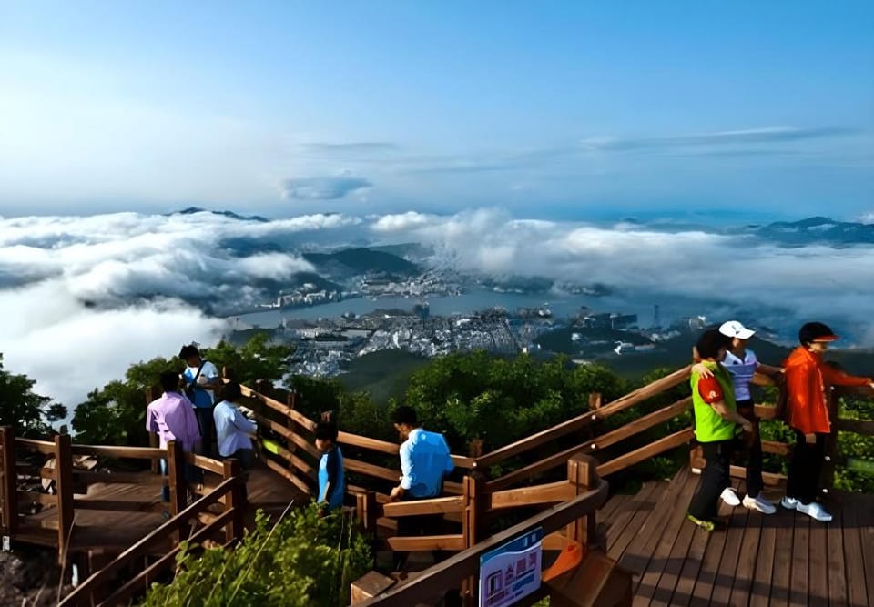 Tongyeong Sea Garden Pension Bed and Breakfast in South Korea