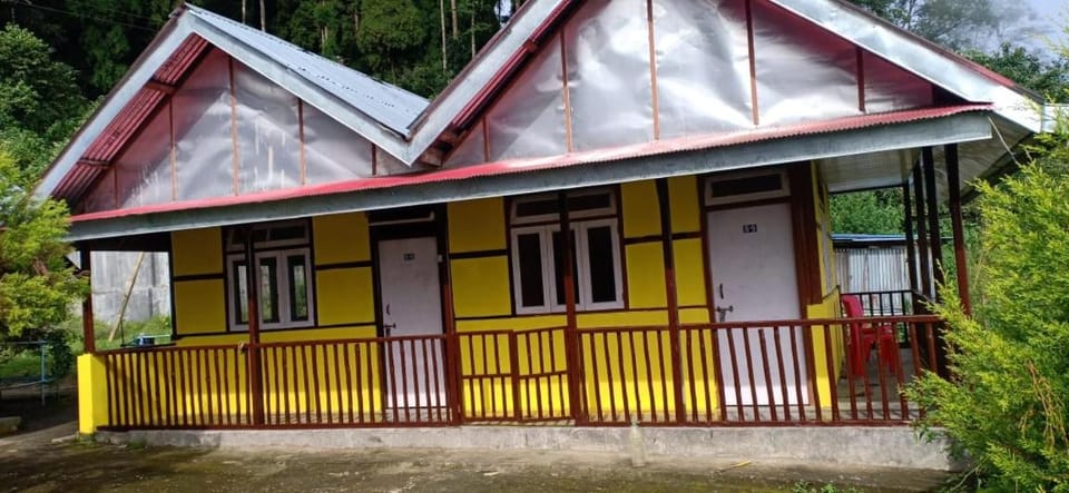 Vamoose Heaven Valley Vacation rental in West Bengal