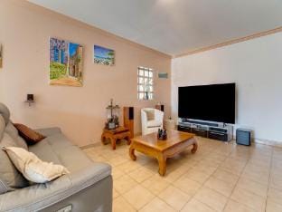 Villa with swimming pool in Sorgues Vacation rental in Sorgues