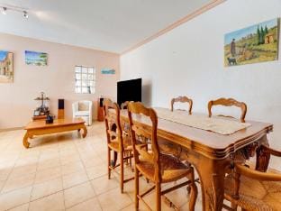 Villa with swimming pool in Sorgues Vacation rental in Sorgues
