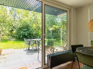 Holiday home right on the Veerse Meer Vacation rental in Wolphaartsdijk