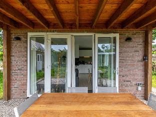 Peaceful holiday home in Renesse with garden Vacation rental in Renesse