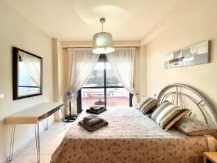 Apartment near beach with pools and hot tub Apartment in Andalusia