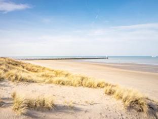 Studio in Nieuwpoort with Stunning Sea View Apartment in Koksijde