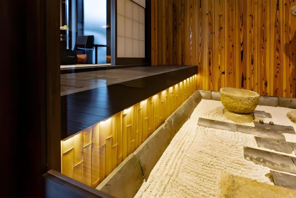 Tanimachi-kun, Hoshiya,Harehaku Hotel in Kyoto