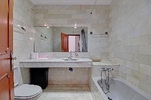VILAMOURA BALCONY WITH POOL by HOMING Apartment in Quarteira