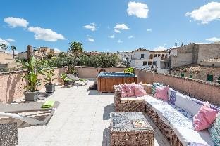 Can Joan (Maria) in Maria de la Salut Apartment in Pla de Mallorca