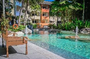 Tropical Gardens - Resort  9 Pools   Gym Apartment in Cairns