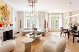 L’Art de Vivre – 4BR Penthouse with Eiffel View Vacation rental in Paris
