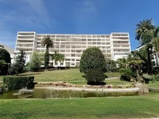 Le GALIA 3 pièces refait à neuf deux pas du centre Apartment in Cannes