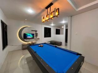 Modern Villa Bandung Dago W Private pool Villa in Bandung