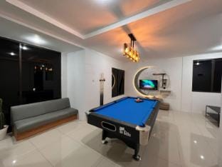 Modern Villa Bandung Dago W Private pool Villa in Bandung
