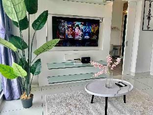 B1606 Midvalley NETFLIX ✅(10 Mins Walk Midvalley) Vacation rental in Johor Bahru