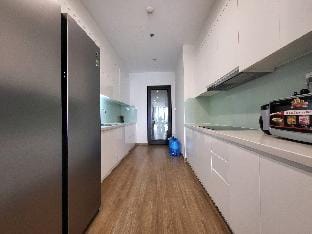 Căn hộ Vinhomes Skylake Phạm Hùng Apartment in Laos