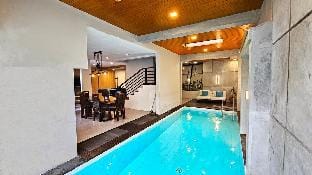 Villa Bandung dago W Billiard dan Warm Pool indoor Villa in Bandung