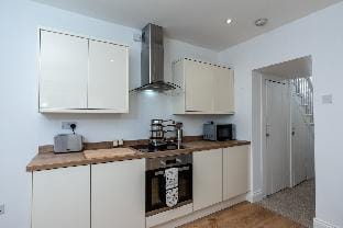 Smart Plymouth 3 Bed House Vacation rental in Plymouth