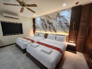 Phratamnak Seaside Pool Villa Villa in Pattaya City