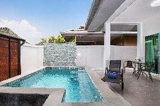 Holiday 2BR Villa Lancelot 3, Jacuzzi Pool, Rawai Villa in Rawai